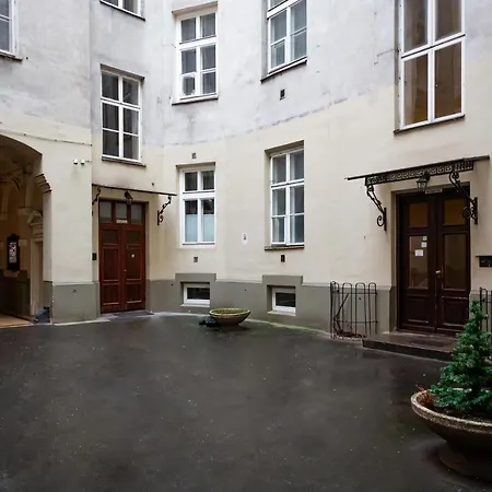 Center Nowogrodzka *
